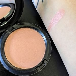 MAC Pearl Sunshine Beauty Powder